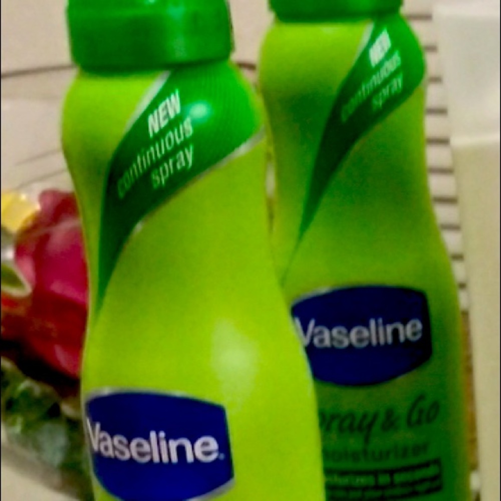 2 Vaseline spray and go